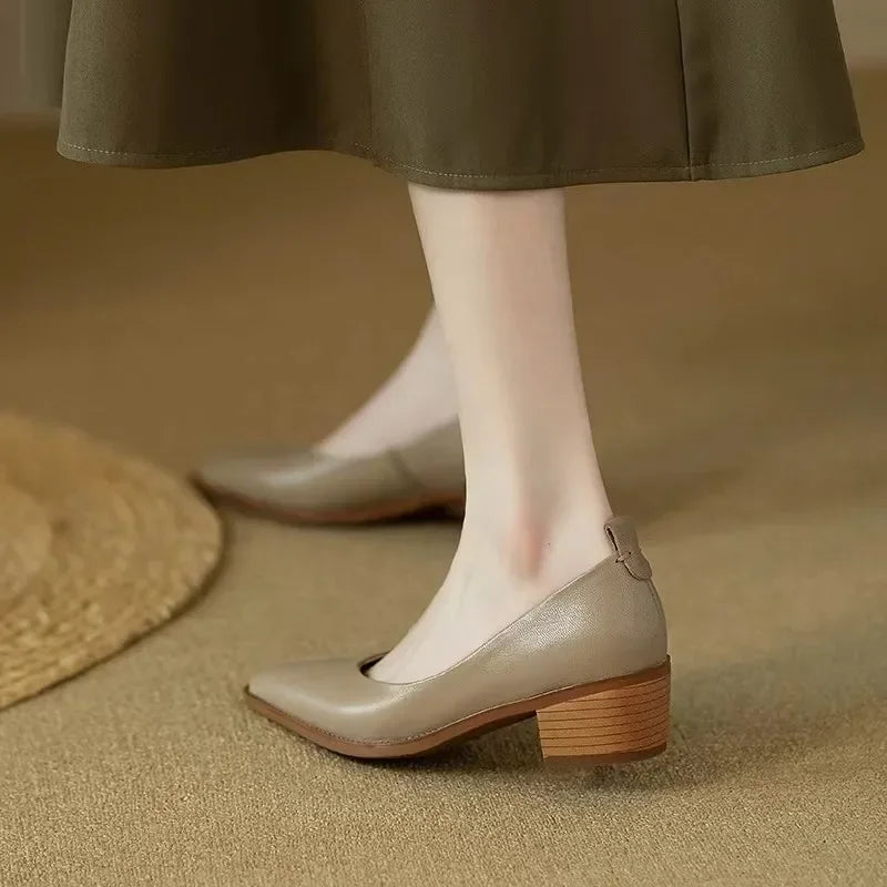 Pantofi cu toc Helen Classic